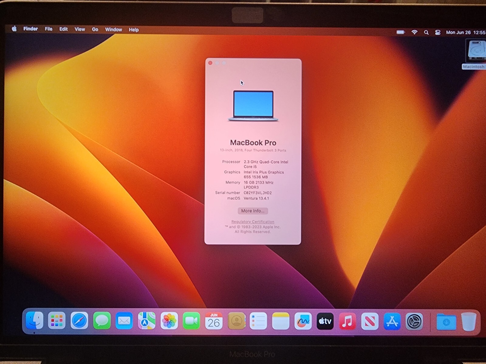 Apple MacBook Pro Intel Core i5 2.3GHz 256GB SSD 16GB A1989 TouchBar