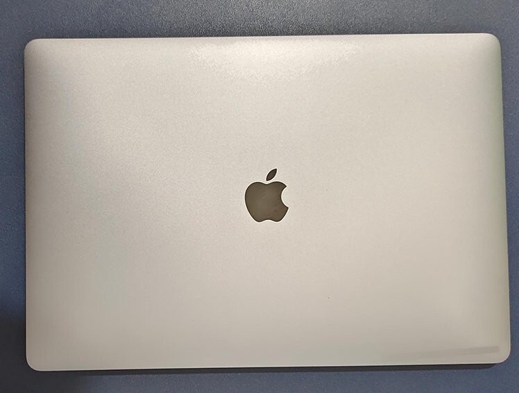 Apple MacBook Pro A1990 (2018) 15″ i7 8.th 2.6GHz 16RAM 512 SSD