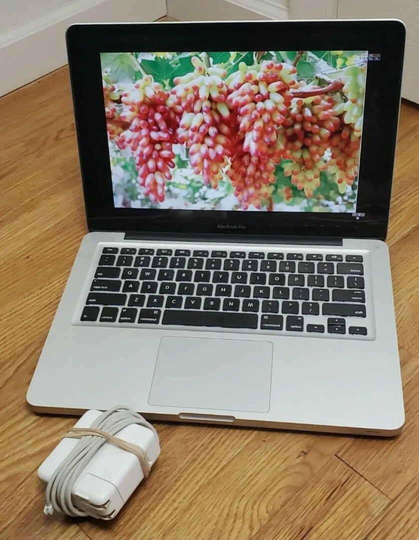 Apple MacBook Pro 13″ Core i5 3.0GHz 8GB RAM 500GB  UPGRADED WARRANTY