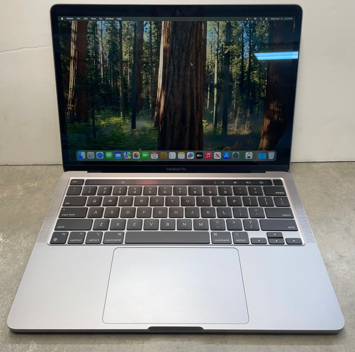 Apple MacBook Pro 13 in 2020 Space Gray/Apple M1, 256 GB 8 GB **Touchbar**