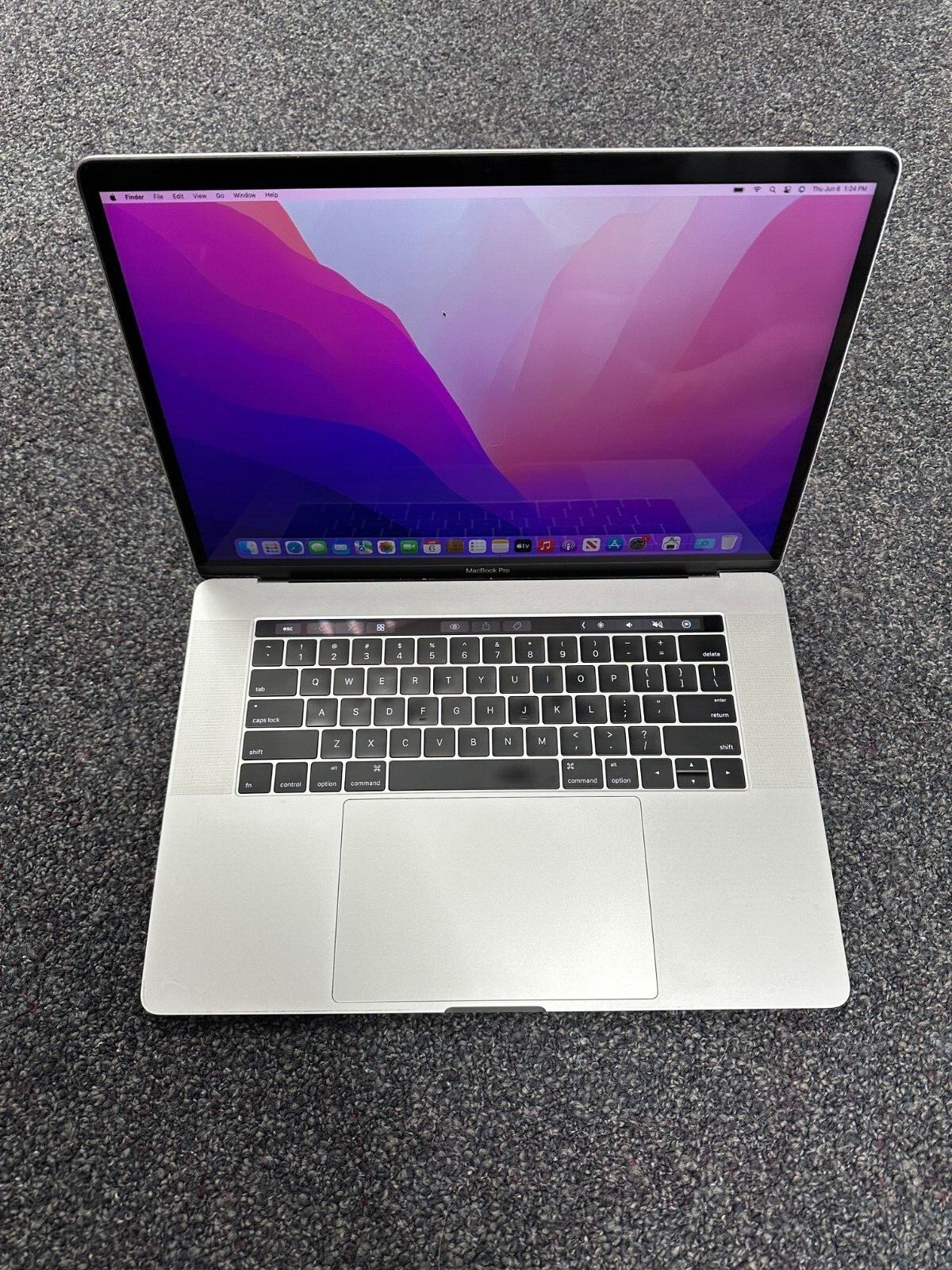 2017 Apple MacBook Pro 15″ Touch Bar i7 3.1ghz – Choose Specs – Cloudy LCD