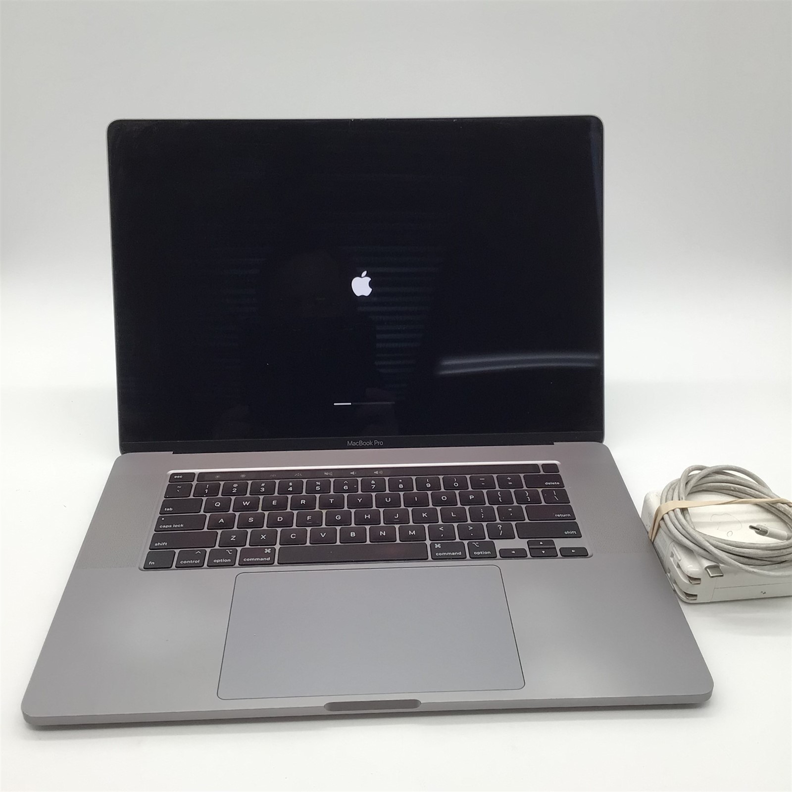 Apple MacBook Pro 16″ A2141 2019 i9-9880H 2.30GHz/64GB RAM/2TB NVMe