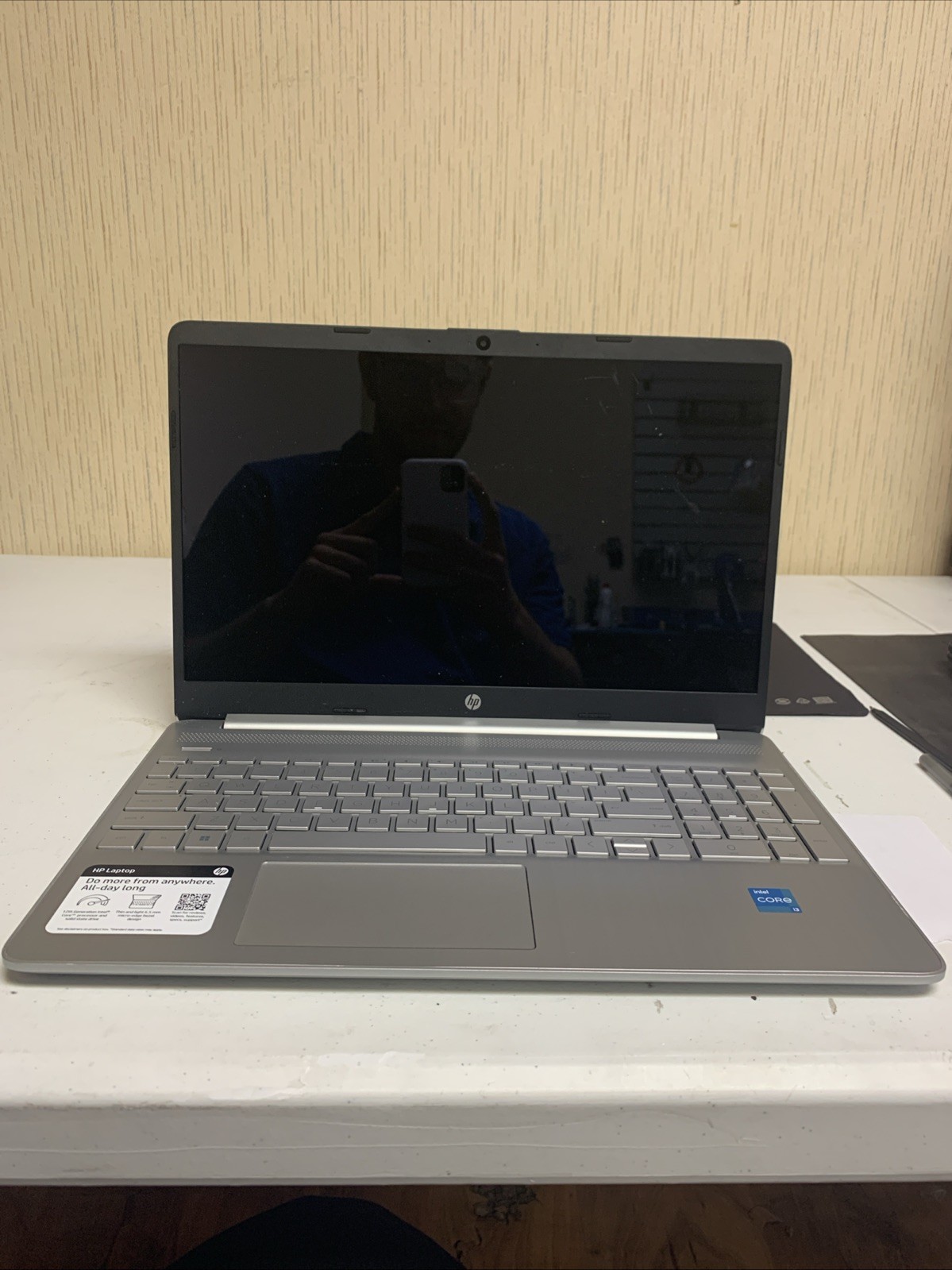 HP 15.6 In HD Touch-screen Intel I3 8gb Ram 128gb SSD Model 15-dy5113dx