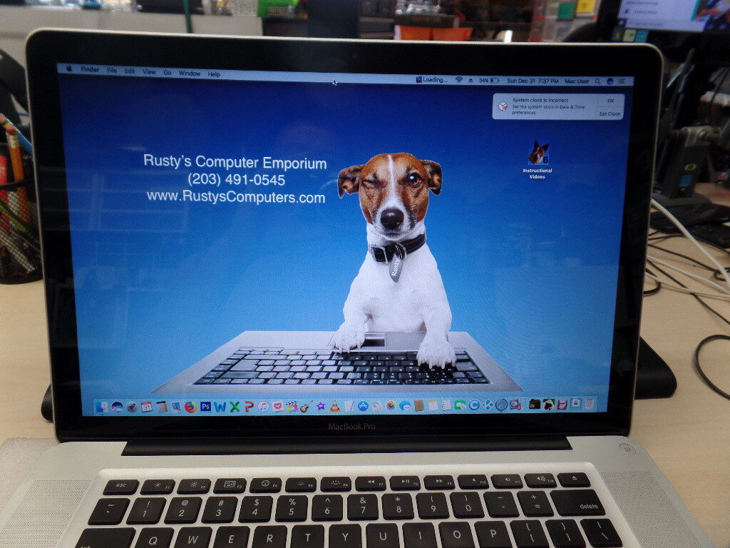 Awesome Apple MacBook Pro 15″ i7 2.2Ghz 8GB 750GB 10.12.6