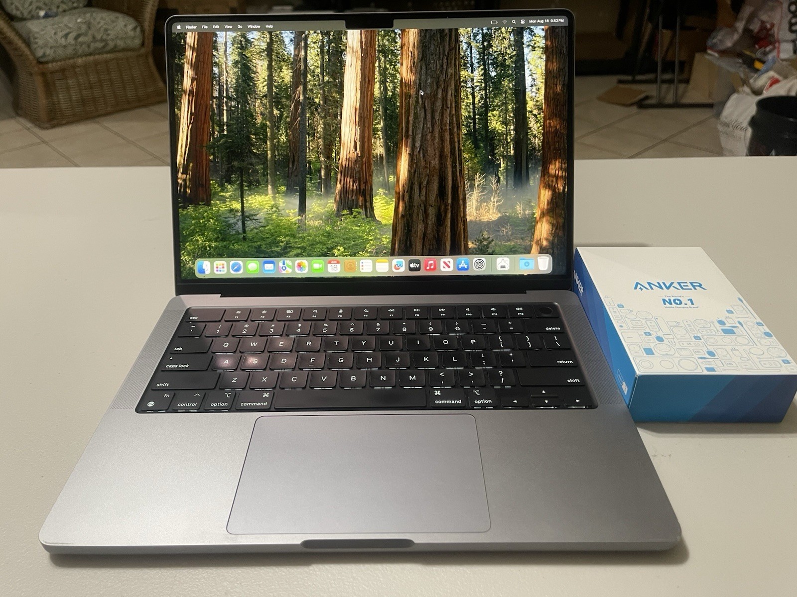 Apple MacBook Pro 14″ 2021 M1 Pro 8C CPU 14C GPU 16GB RAM 512GB SSD 90%