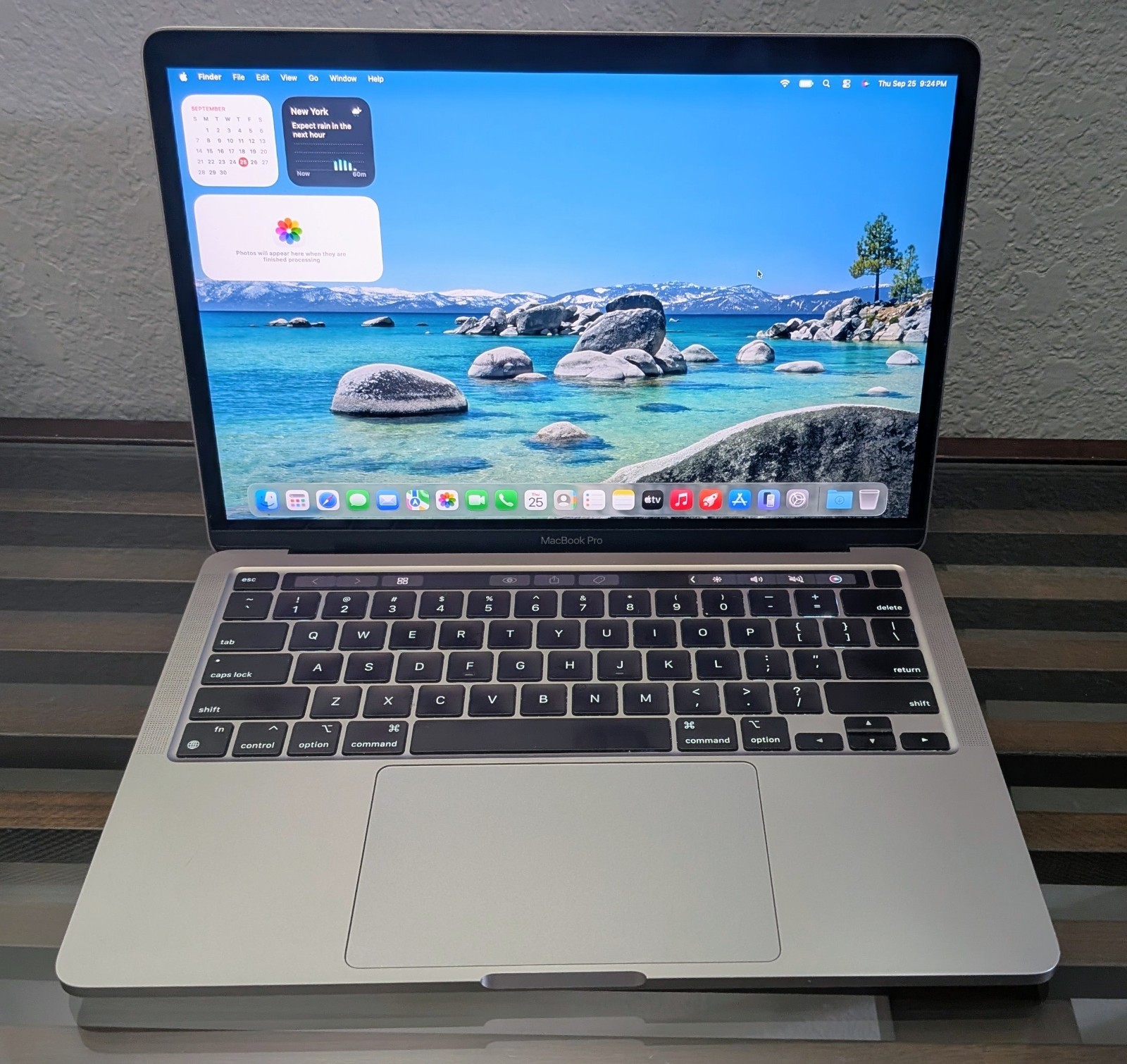 Apple MacBook Pro 13 in 2020 Silver/Apple M1 3.2 GHz, 256 GB 8 GB 8-Core