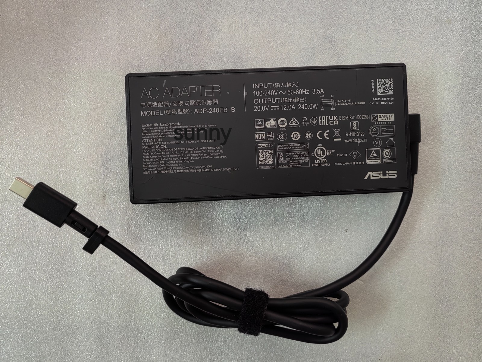 For ASUS TUF Gaming A16(2025) FA608UP RTX5070 20V 12A 240W ADP-240EB B Original