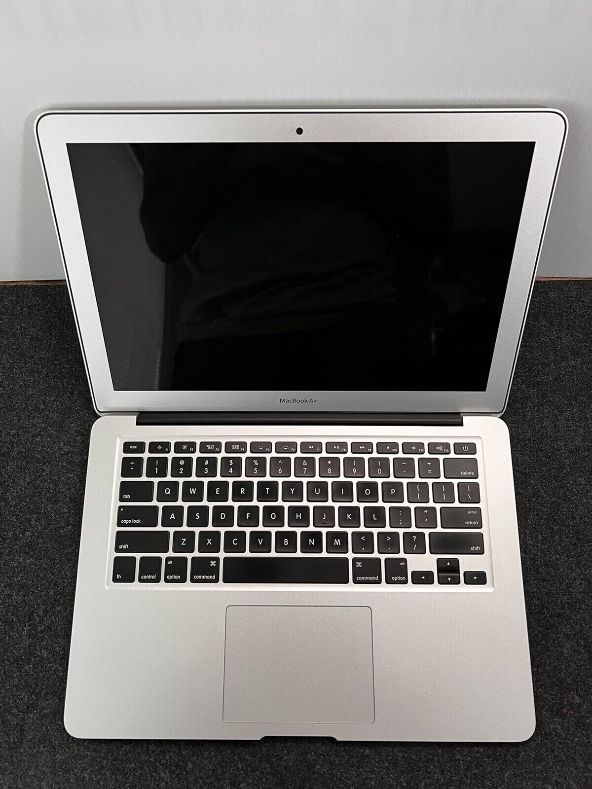 Apple MacBook Air A1466 13.3″  i7-CPU 8GB RAM 256GB SSD