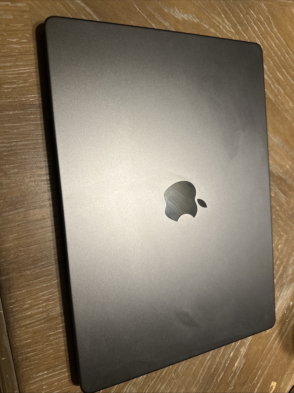 Apple MacBook Pro 14″ Apple M4 chip 16GB RAM 512GB SSD Space Black MW2U3LL/A