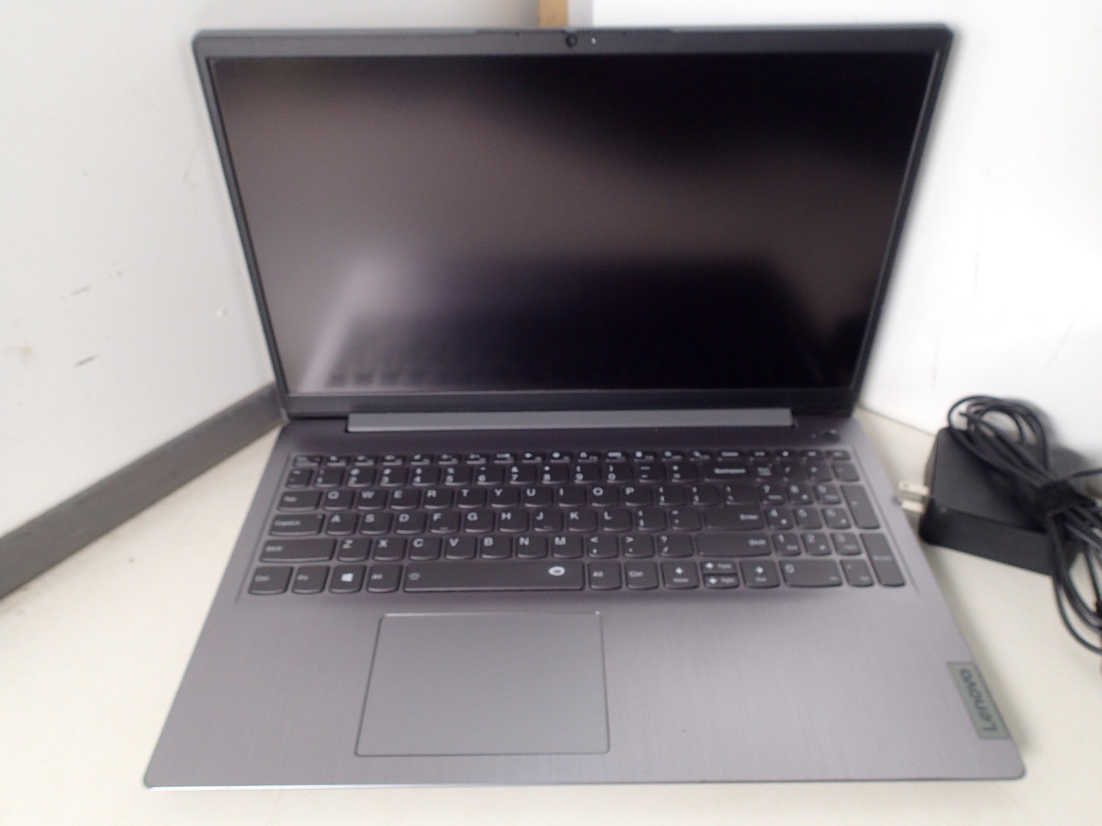 Lenovo IdeaPad 3 15ITL6 Intel i5 1135G7 2.40GHz 12GB RAM 256GB M.2 Win 11 Pro TS