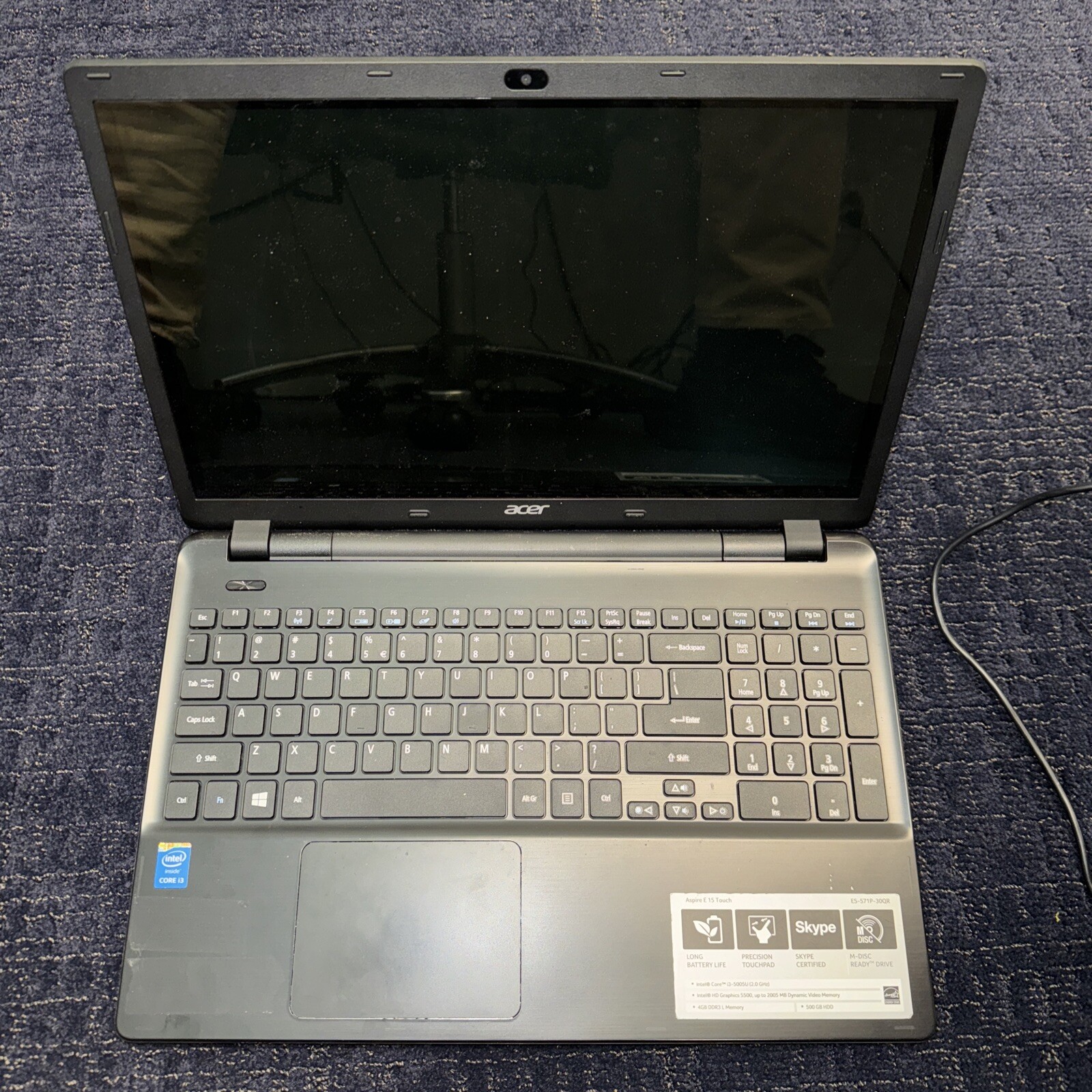 Acer aspire  15 touch 571p-30qr i3 5005u 2GHZ 4GB Ram 500GB HD Win 10 No Charger