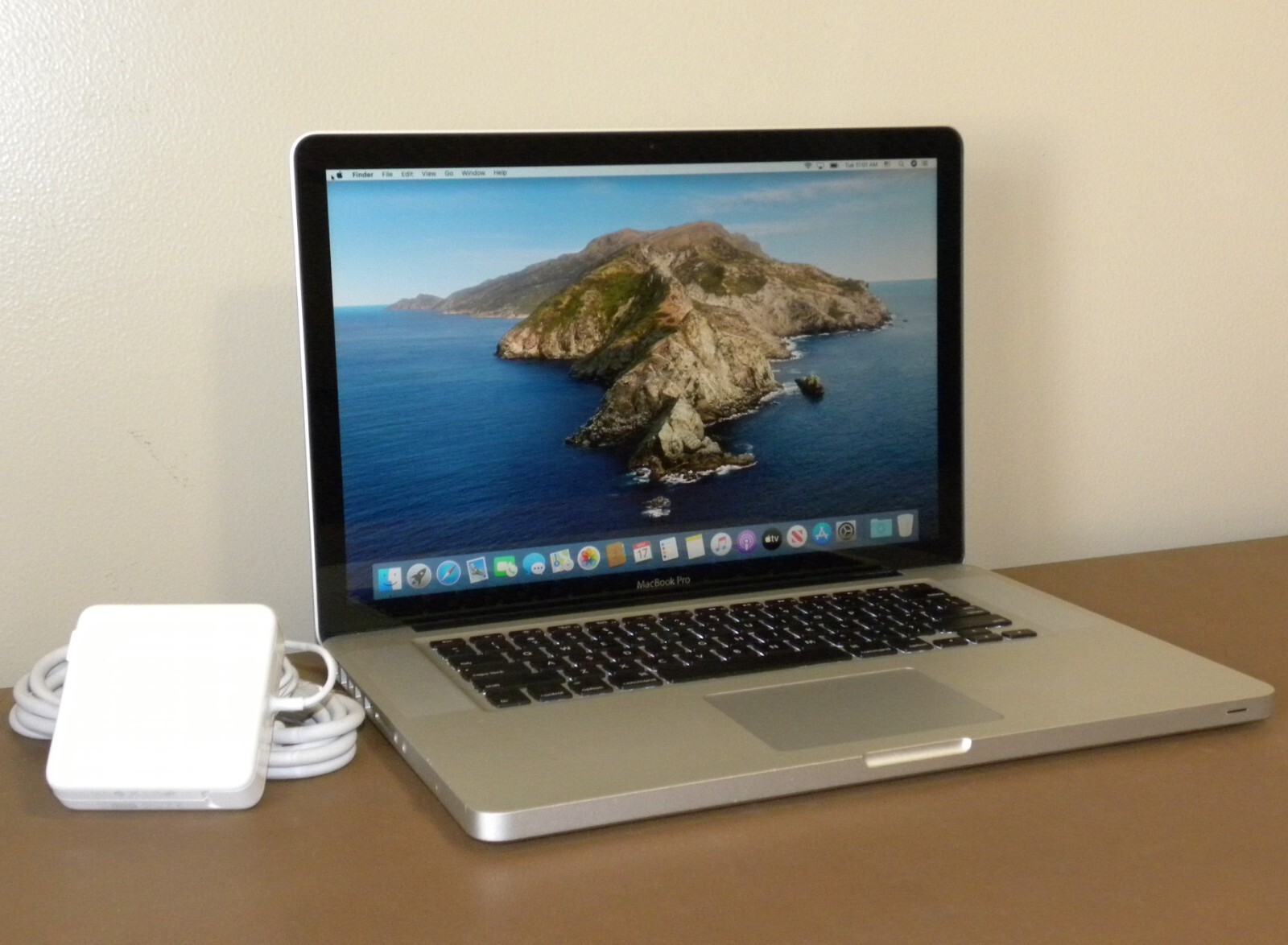 Apple Macbook Pro A1286 15″ Mid 2012 i7 2.3GHz 500GB SSD 16GB Catalina