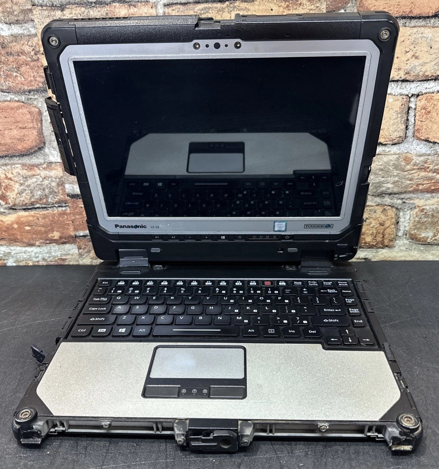 Panasonic Toughbook CF-33 12.0 Inch I5-7300U 3.5GHz 16GB RAM 256GB SSD NO OS