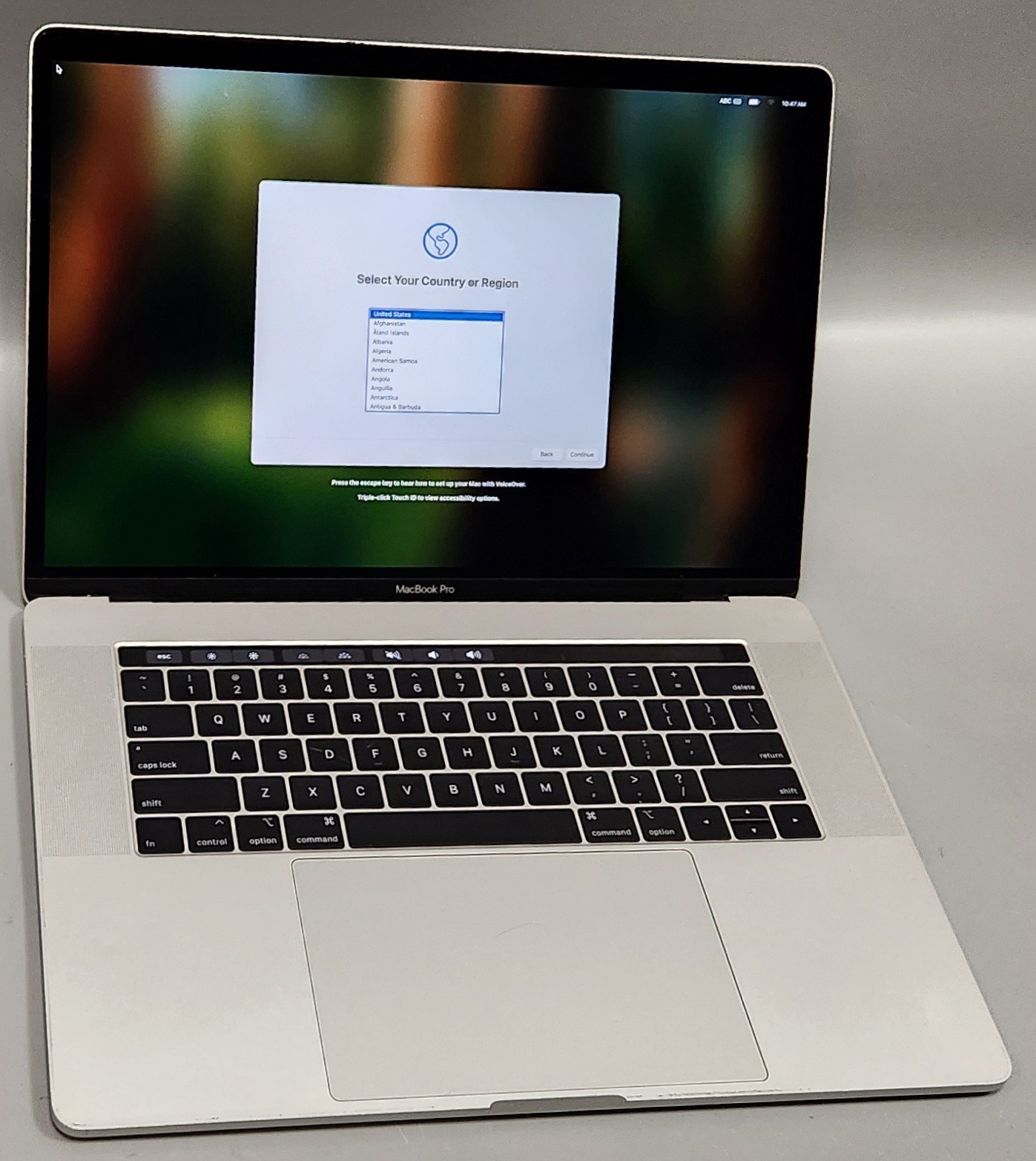 Apple MacBook Pro Retina 16″  2019 Intel i7-9750H @ 2.60GHz 16GB RAM 512GB SSD