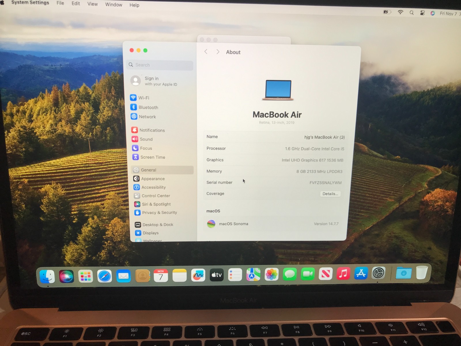 2019 Apple MacBook Air 13.3″  i5 8th Gen 8GB 256GB A1932  Gold USED  #852