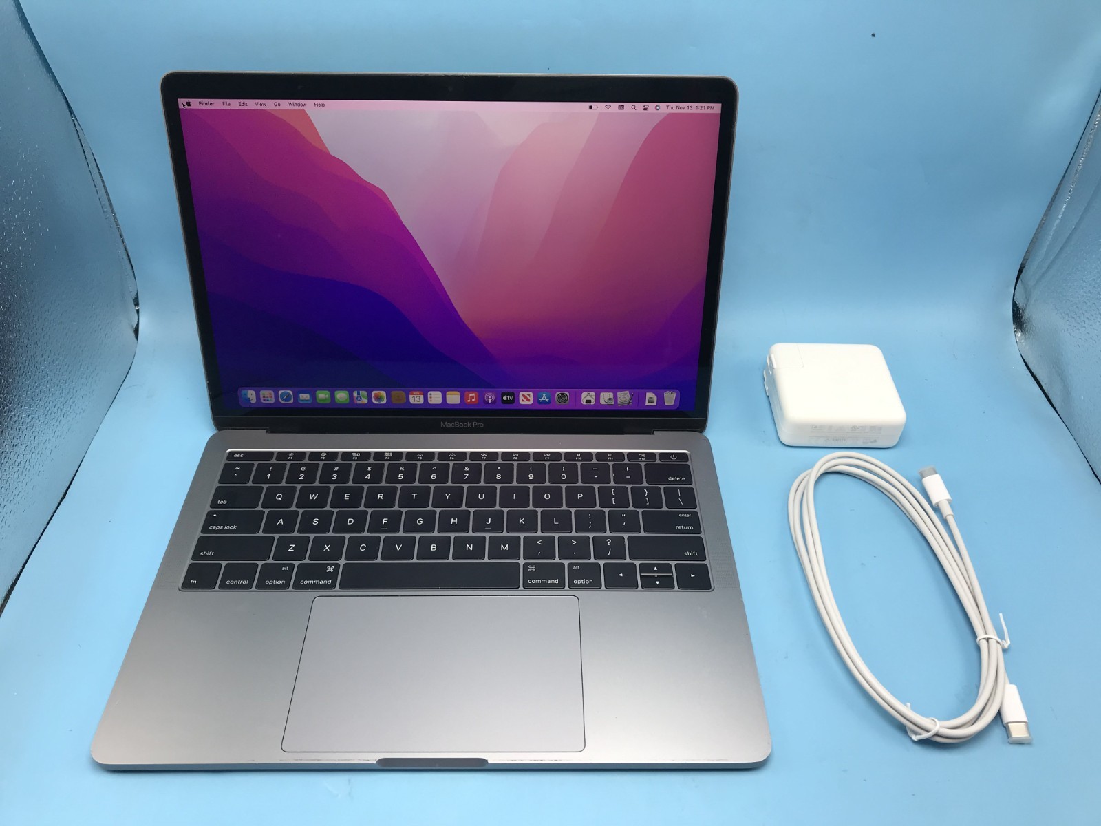 Apple MacBook Pro 13″ A1708 2GHz Core i5 8GB RAM 256GB SSD 2016 Monterey