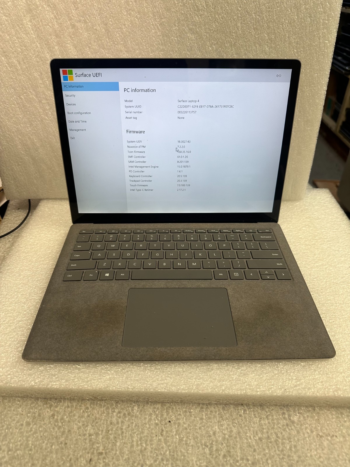 Microsoft Surface Laptop 4 – 13.5 in. i5 16gbNo SSD or adapter – Read