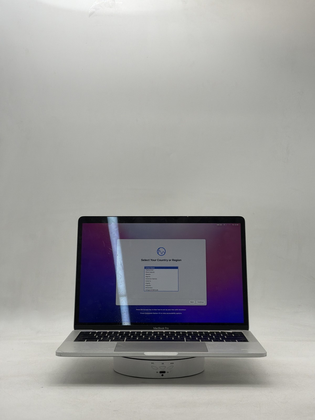 MacBook Pro 13″  i5-7360U 8GB 256GB Silver – (Read)