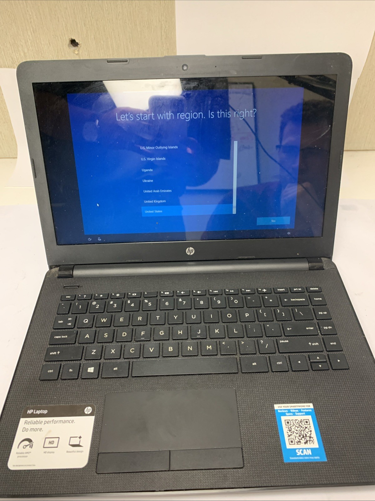 HP 14-bw065nr Laptop Computer