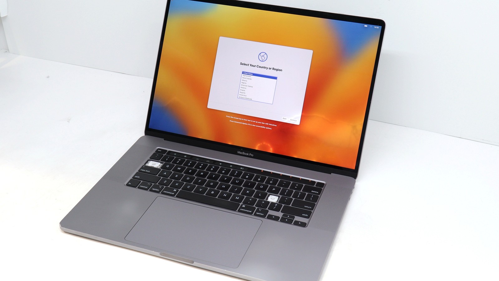Apple MacBook Pro A2141 16 Core i7 16GB 512GB Gray 2019