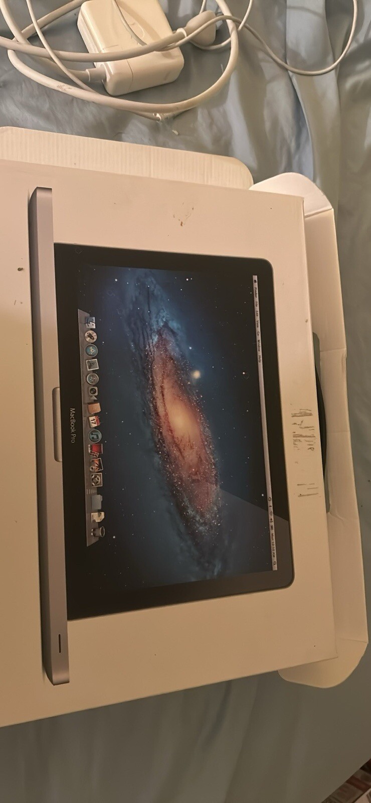 Apple MacBook Pro A1278 13.3″ Laptop – MC724LL/A (February, 2011)