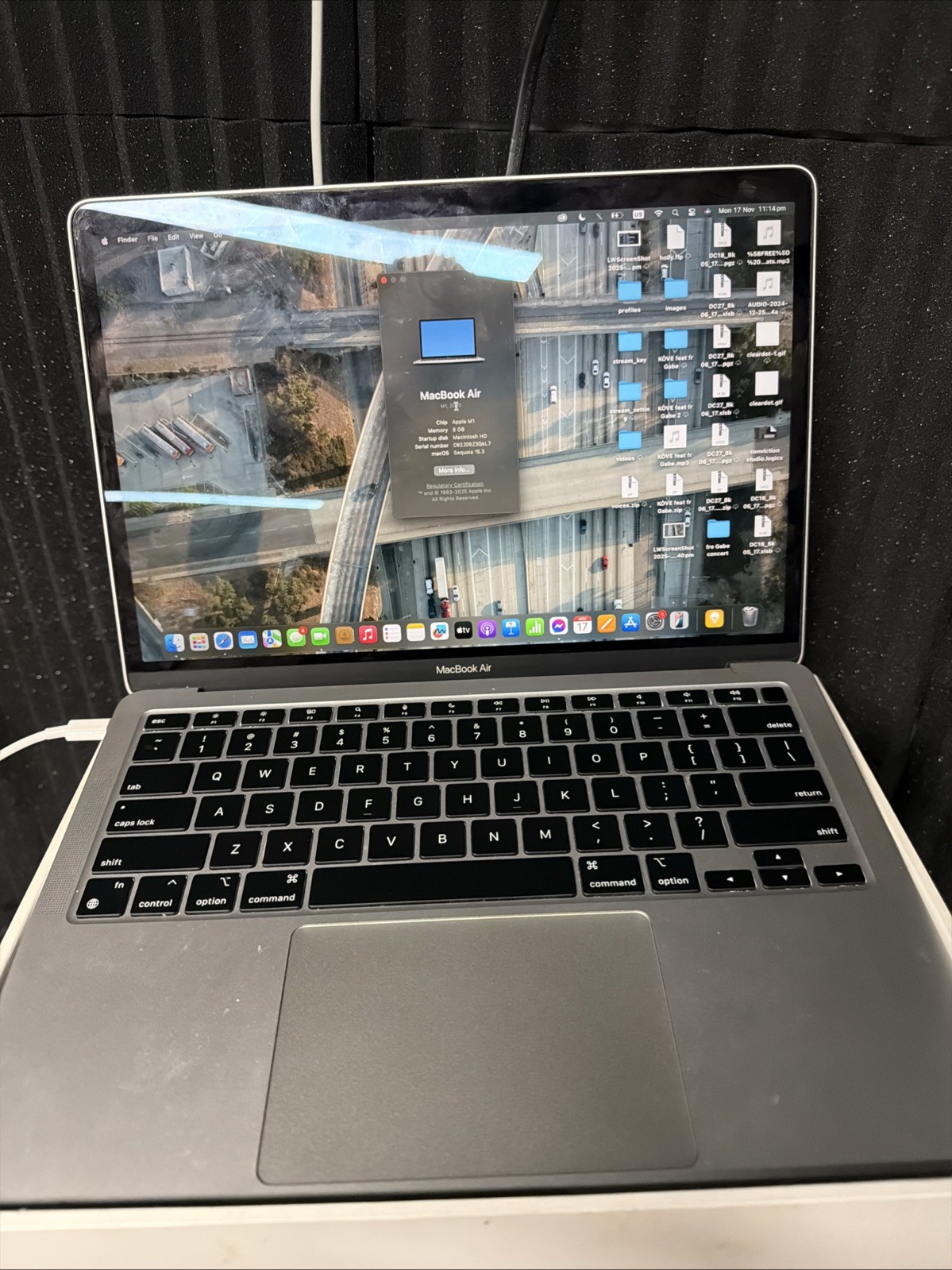 Apple MacBook Air M1 13-inch 8GB Memory 256GB SSD Silver