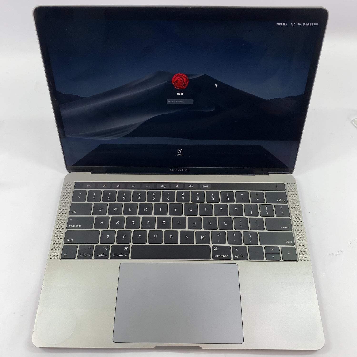 2018 Apple MacBook Pro 13.3″ i5 2.4GHz 8GB RAM 256GB SSD Silver A1989
