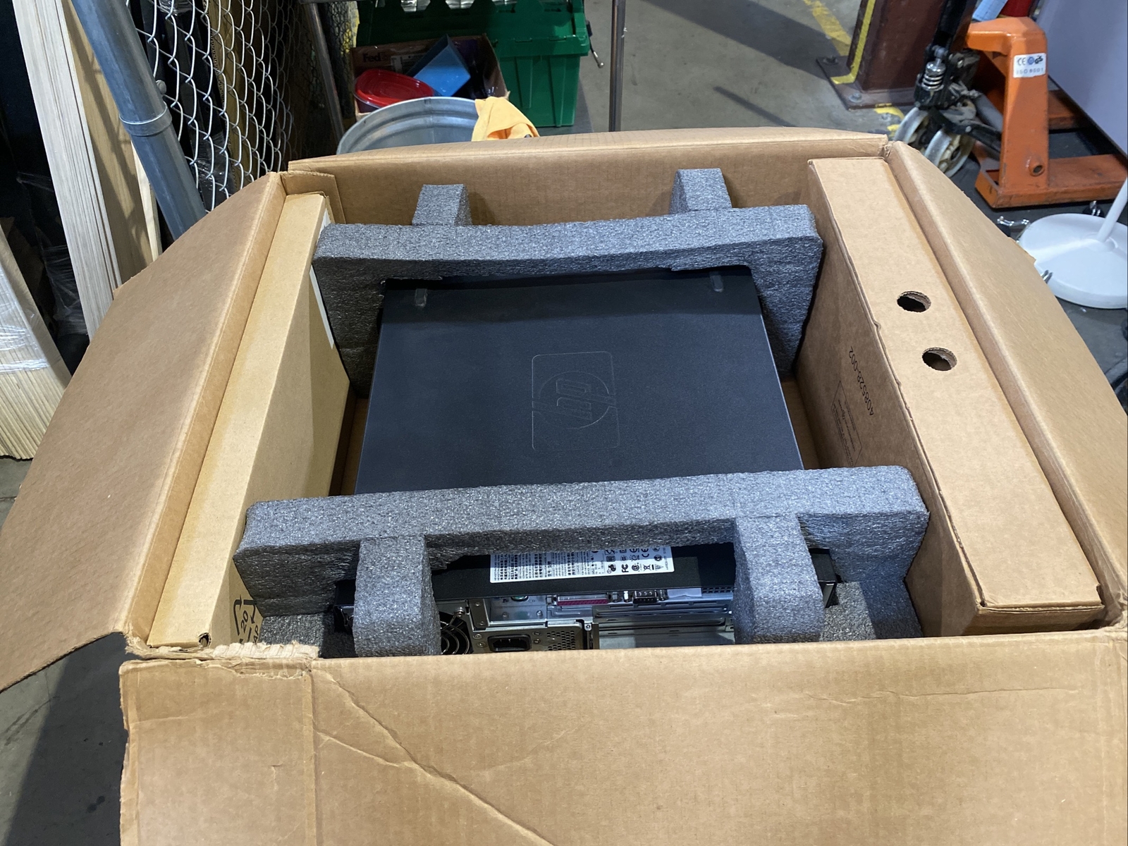 HP BL475US#ABA RP5700 Kodak rad rm computer W/keyboard mouse stand power cords