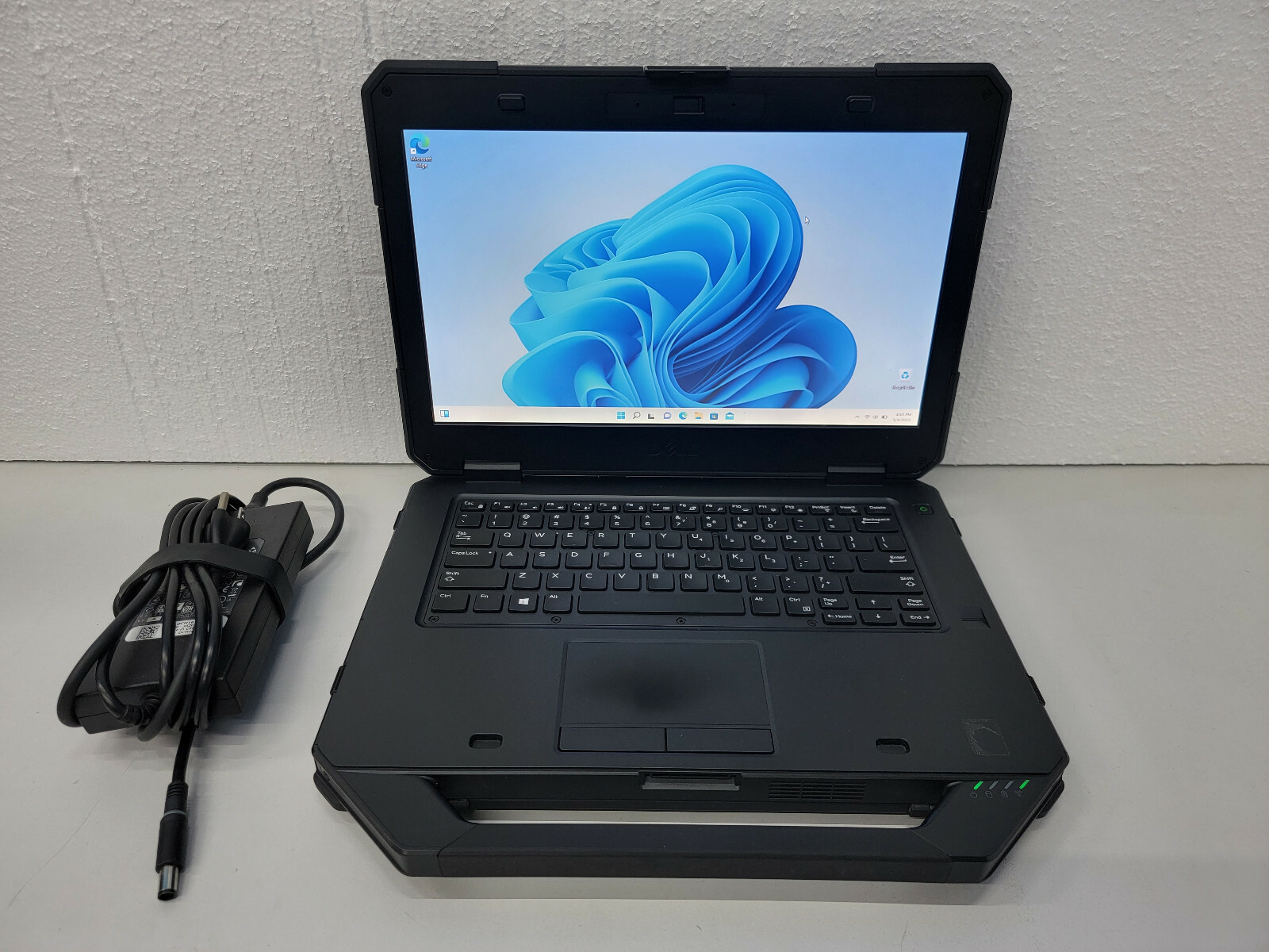 Dell Latitude 14 Rugged 5404_Core i5-4310U @2.0GHz_12GB Ram_256GB SSD_Win11 Pro.