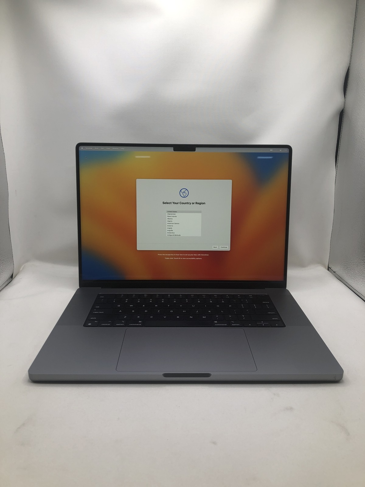 APPLE MACBOOK PRO A2485 2021 16″ M1 PRO 512GB 16GB – Grade D
