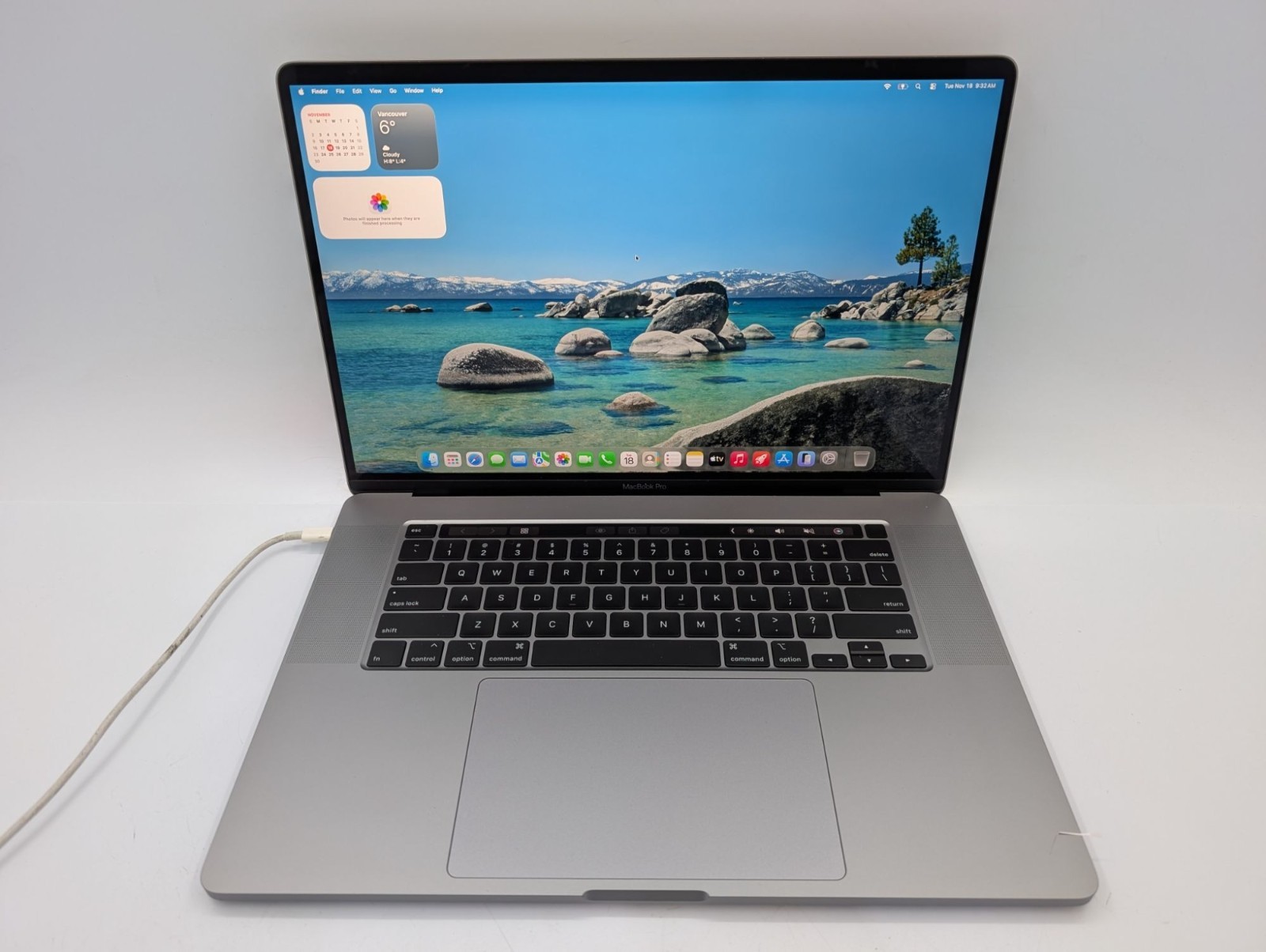 2019 Apple MacBook Pro A2141 16″ Intel i7-9750H 2.6GHz 32GB RAM 512GB SSD macOS