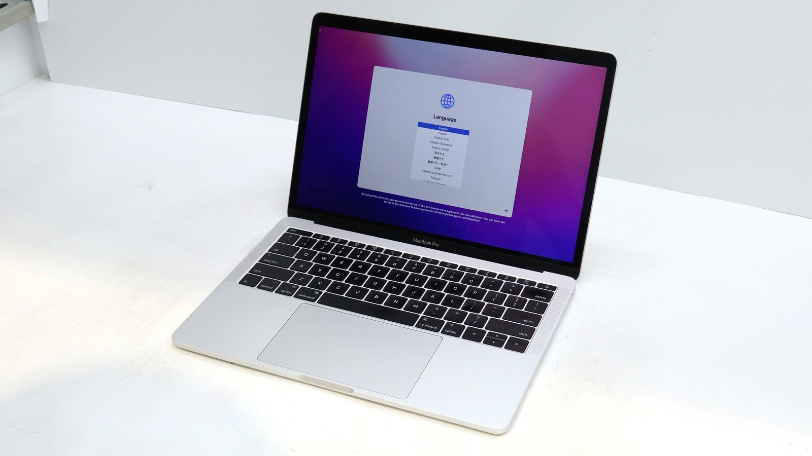 Apple MacBook Pro A1708 13 Core i5 16GB 256GB Silver 2017