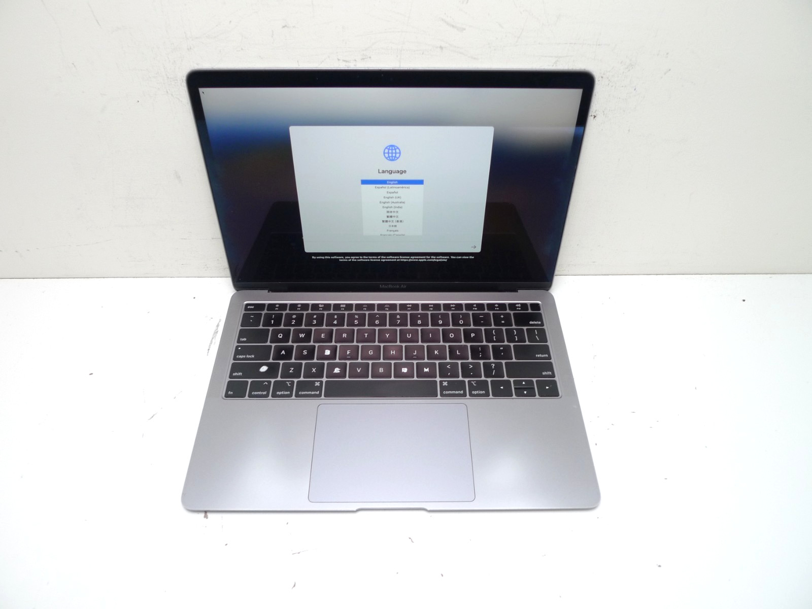MacBook Air 13″ 2019 | i5-8210Y | 8GB RAM | 256GB NVMe | 753 Cycles | Read
