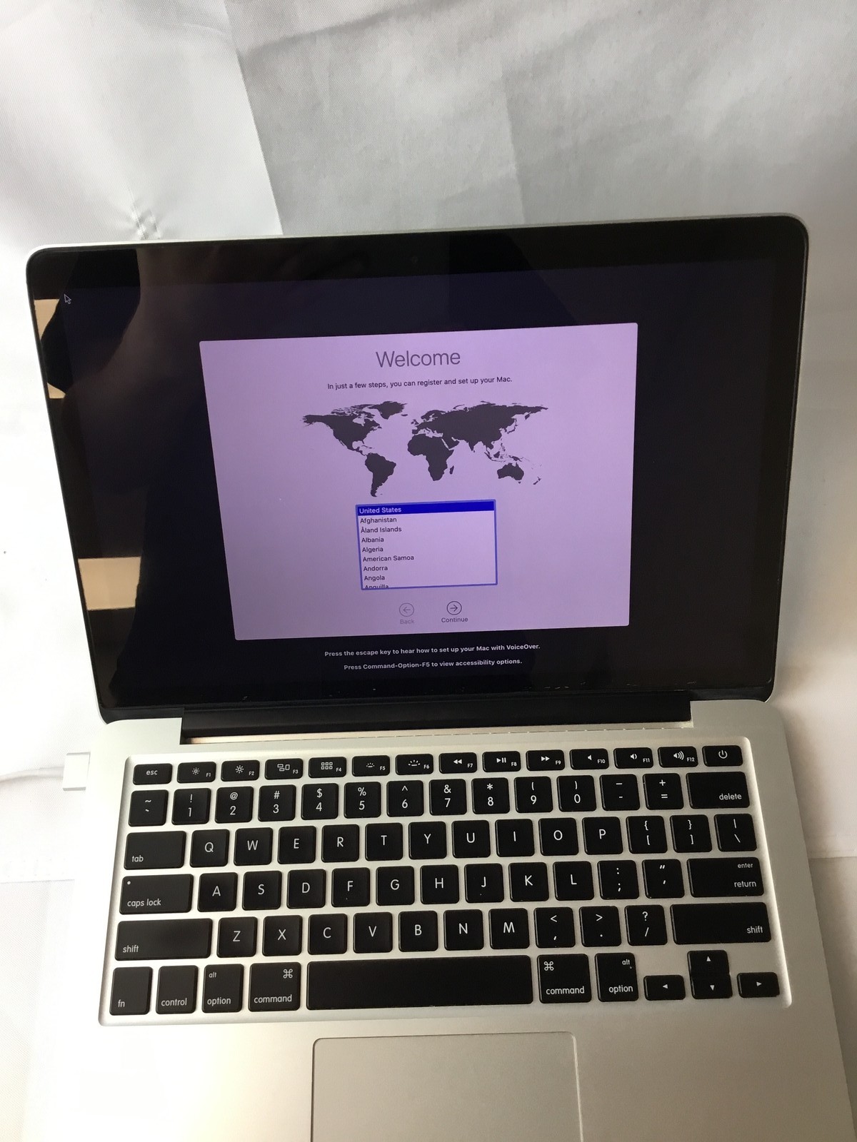 2012 Apple MacBook Pro (L2012) “Core i5″ 13.3” 2.5 GHz 8 GB 128 GB SSD Grade C