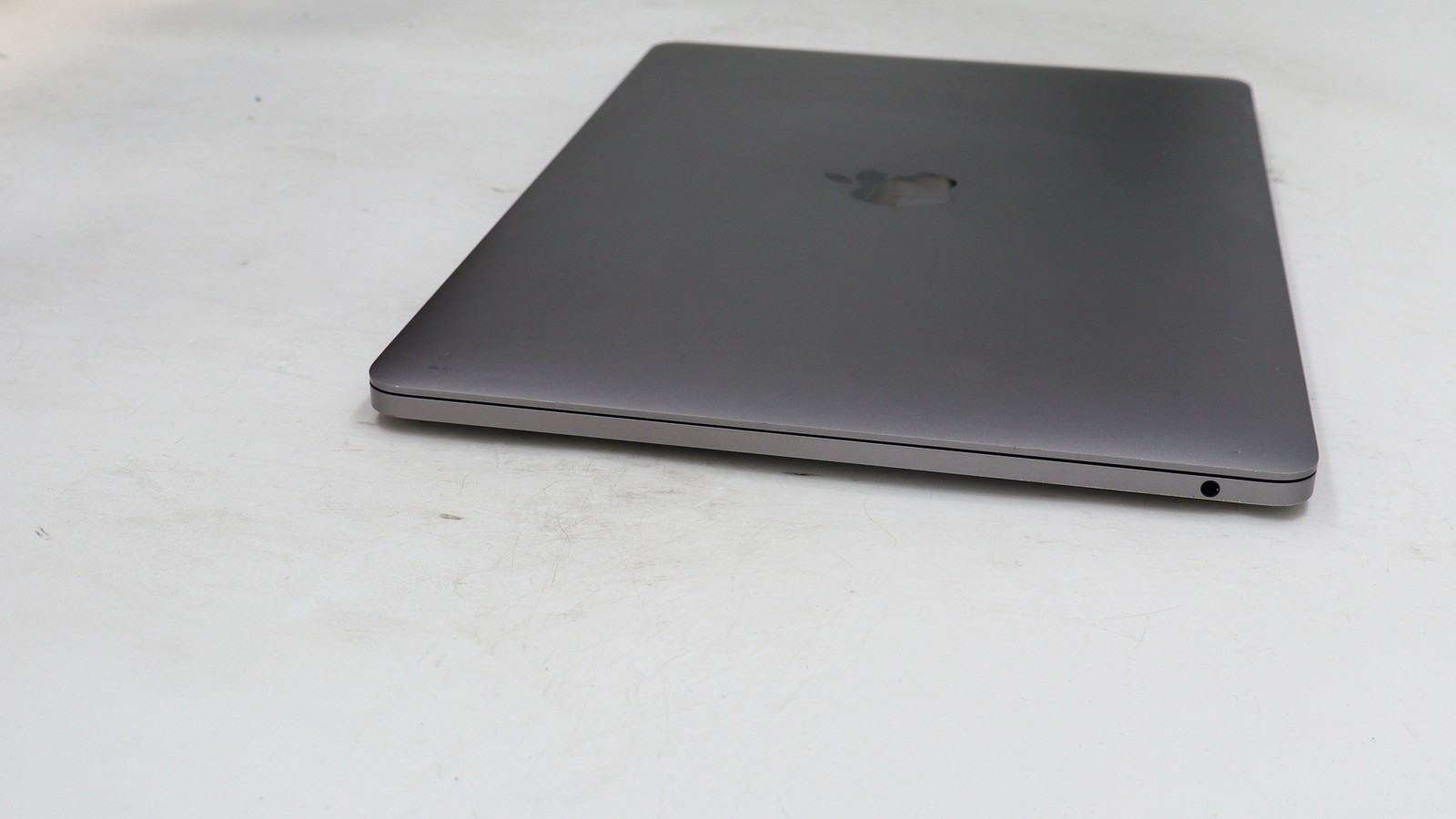 Apple MacBook Pro A1708 13 Core i5 16GB 256GB Gray 2016