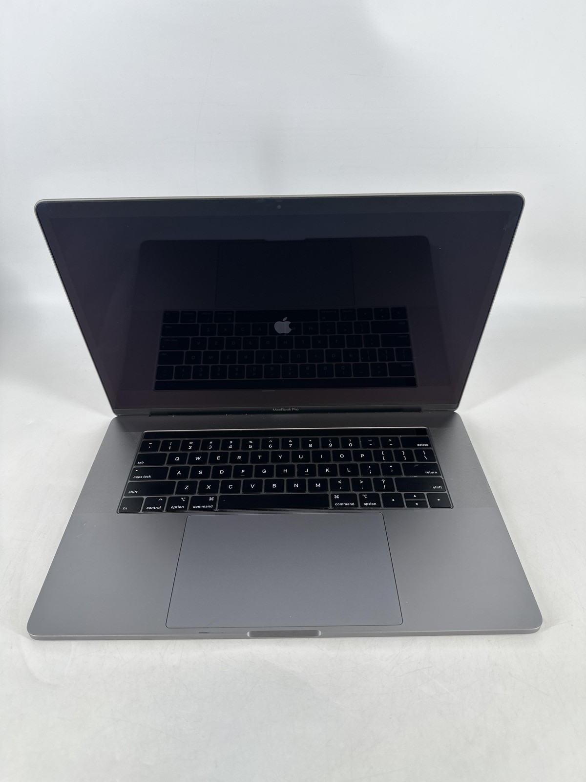 MacBook Pro 15 Touch Bar 2019 2.6 GHz i7 32GB 512GB SSD Pro 555X Touch Bar Issue