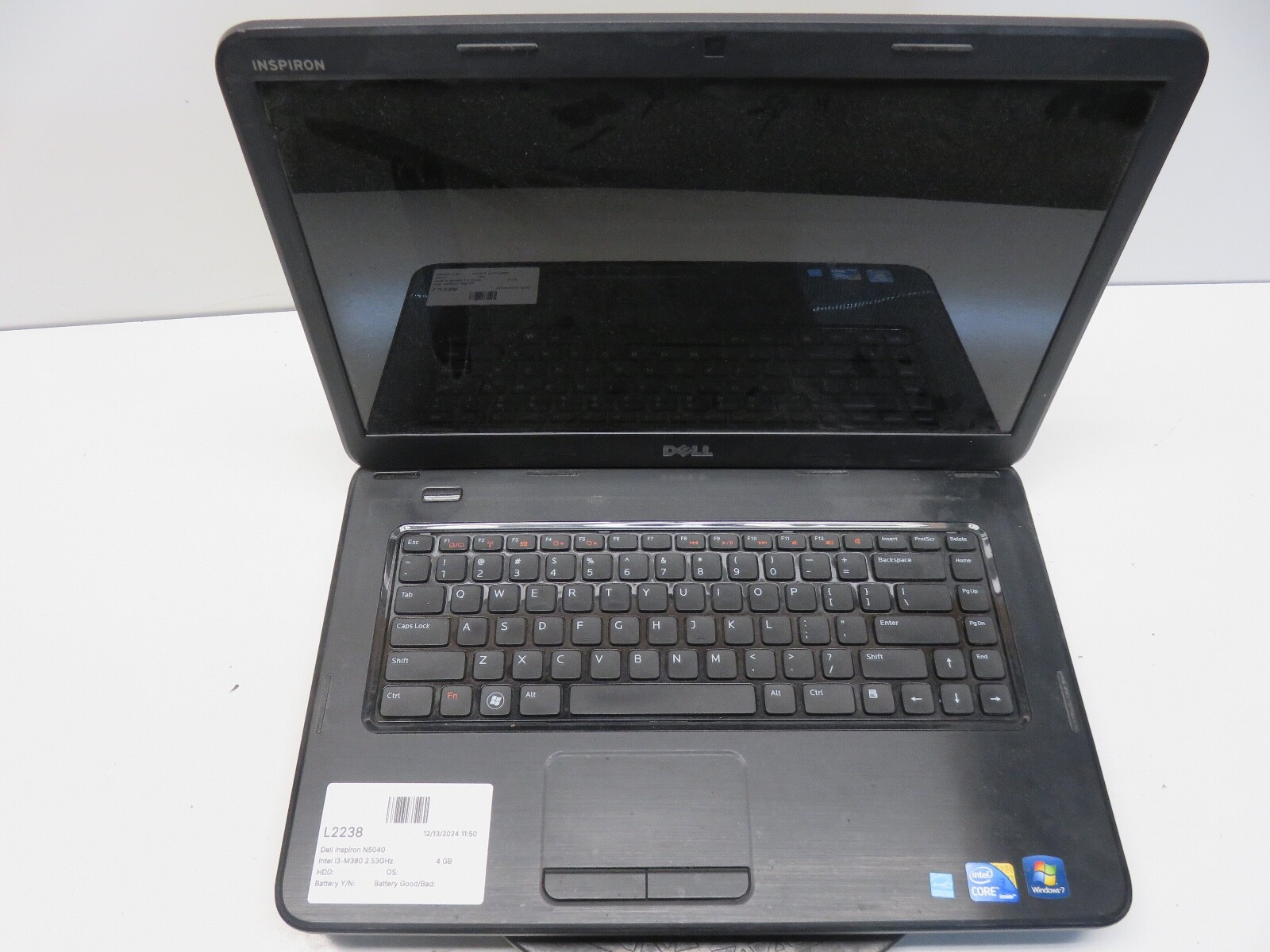 Dell Inspiron N5040 Intel i3-M380 2.53GHz 4 GB NO HDD No Batt