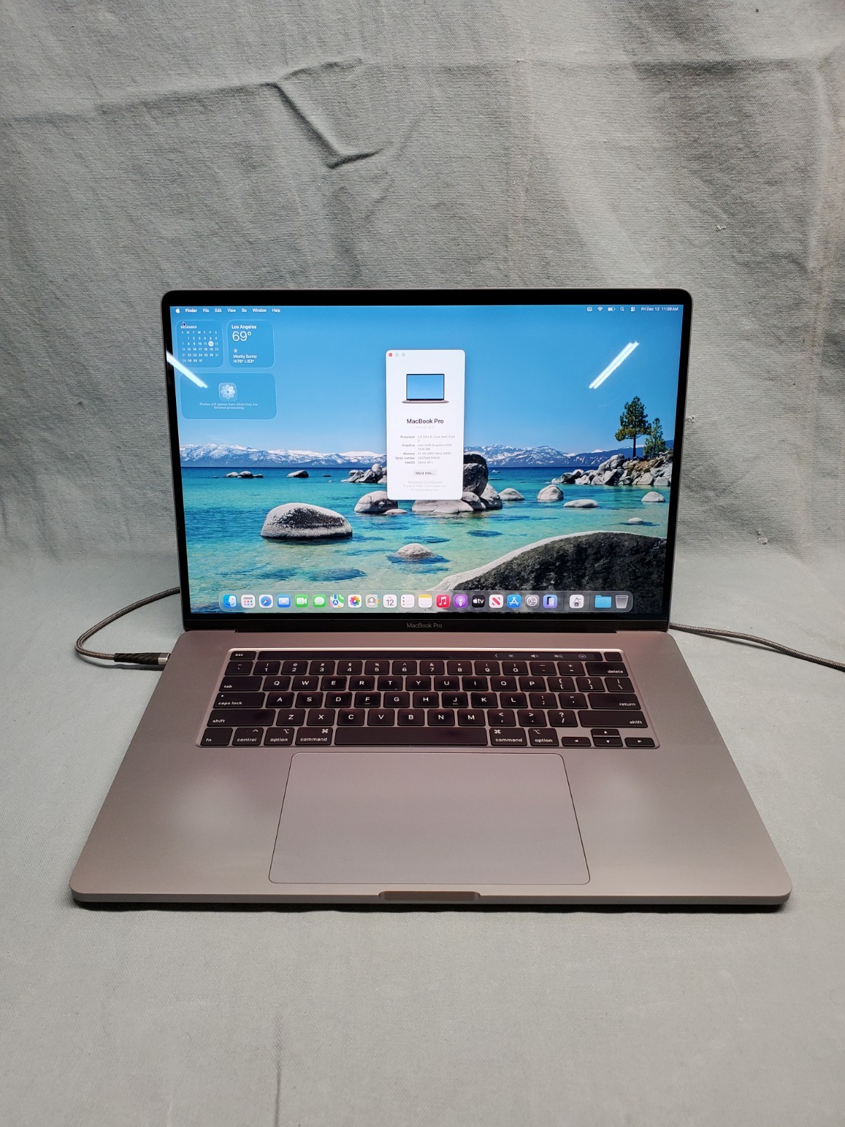 Apple Macbook Pro 16 2019 i7 9750H 2.60GHz/32GB/ 1TB SSD/ Radeon 5300M #2196