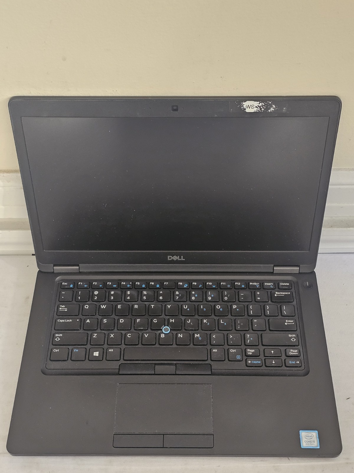 Dell Latitude 5490 Laptop – i5 Gen 8 – 4GB RAM – 256GB SSD Win 10 Missing Screws