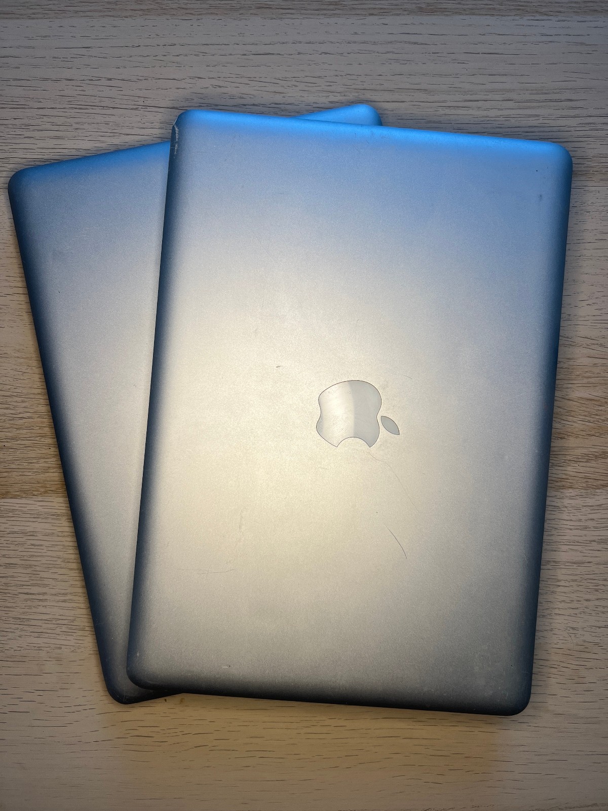 Apple MacBook Pro 13.3 in 2009 Silver/Intel Core 2 Duo 2.53 GHz, 250 GB 4 GB…