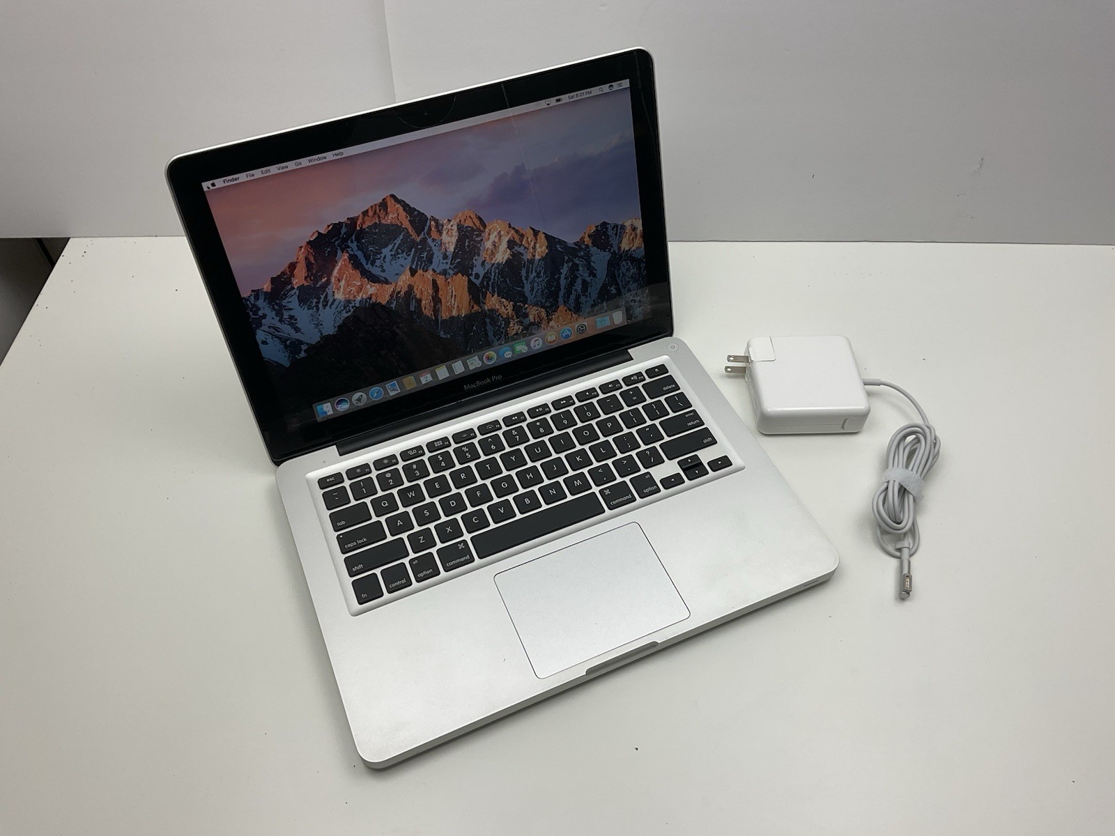 Apple MacBook Pro A1278 13.3″ 4GB RAM 2.4GHz i5-2435M 500GB HDD