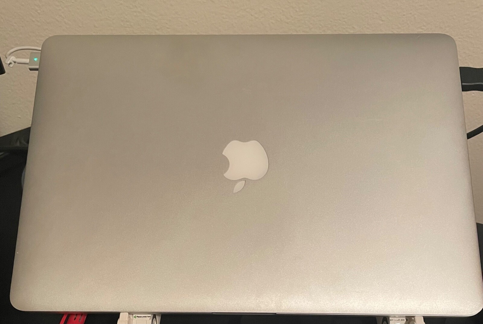 Apple MacBook Pro 15.4″ (256GB SSD, Intel Core i7 4th Gen., 2.2GHz, 16GB RAM)…