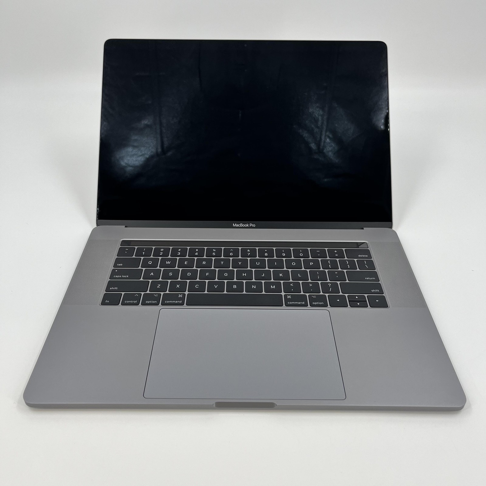 MacBook Pro 15 Touch Bar Gray 2017 3.1 GHz i7 16GB 512GB SSD Radeon Pro 560