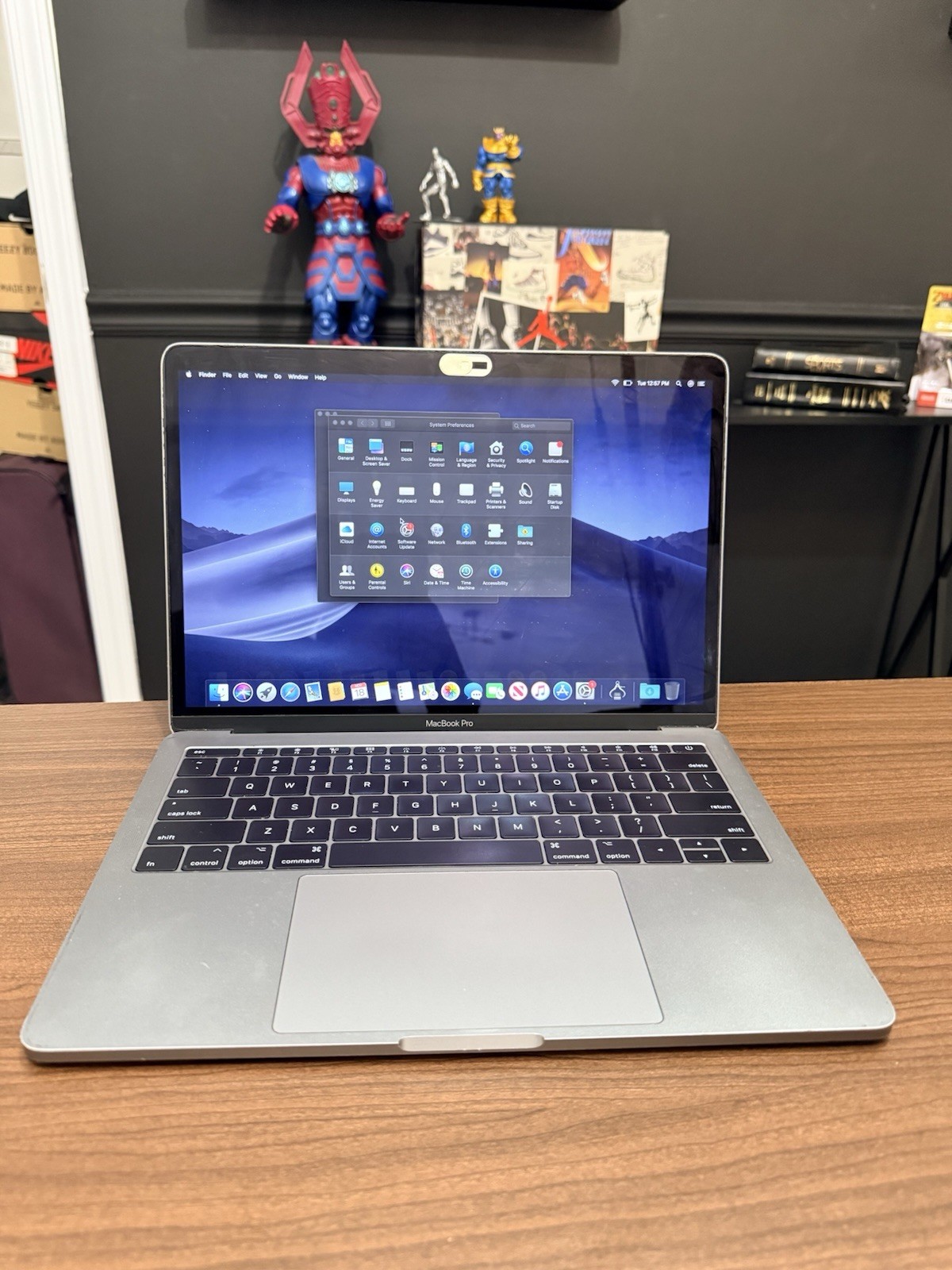 Apple MacBook Pro 13.3” (256GB SSD, Intel Core i5 8th Gen., 2.30GHz, 8GB