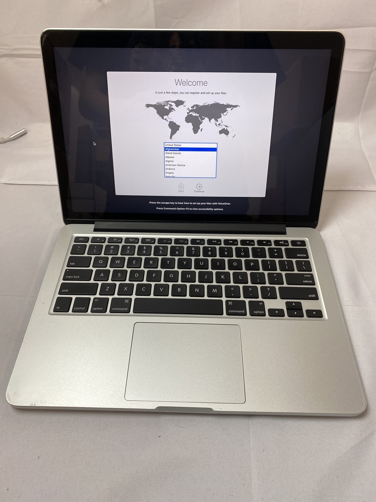 Apple MacBook Pro (L2013) “Core i5” 2.7 GHz 8 GB 256 GB SSD Grade C