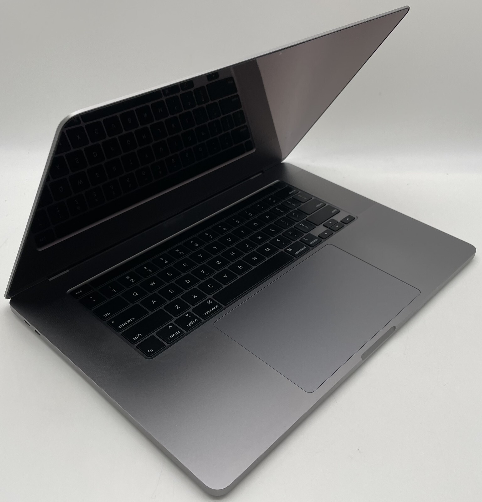 Apple MacBook Pro A2141 16″ 2019 i9-9980HK 2.4GHz 32GB Ram 1TB AMD 5500M Sequoia