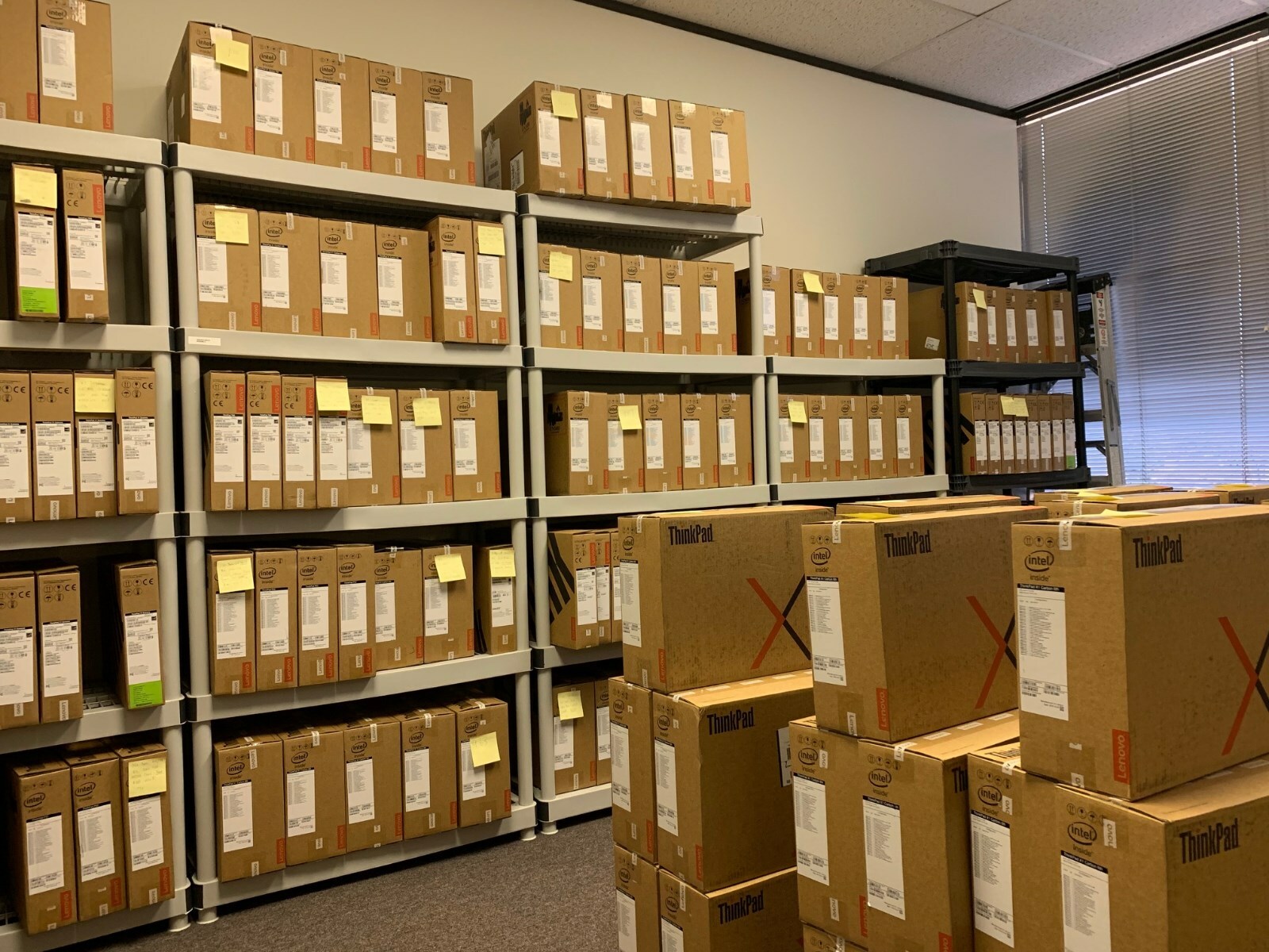 New Lenovo ThinkPad P14s Gen 5,14.5″ 3K 120Hz,Ultra 7 155H,RTX500,64GB DDR5, 2TB