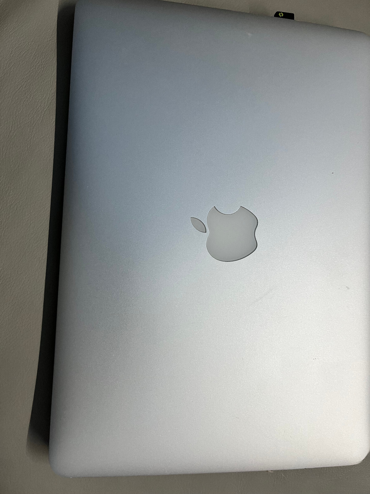 Apple Macbook Pro 13″ 2015 Retina Core i5 2.8GHz 16GB Ram-silver Very Good