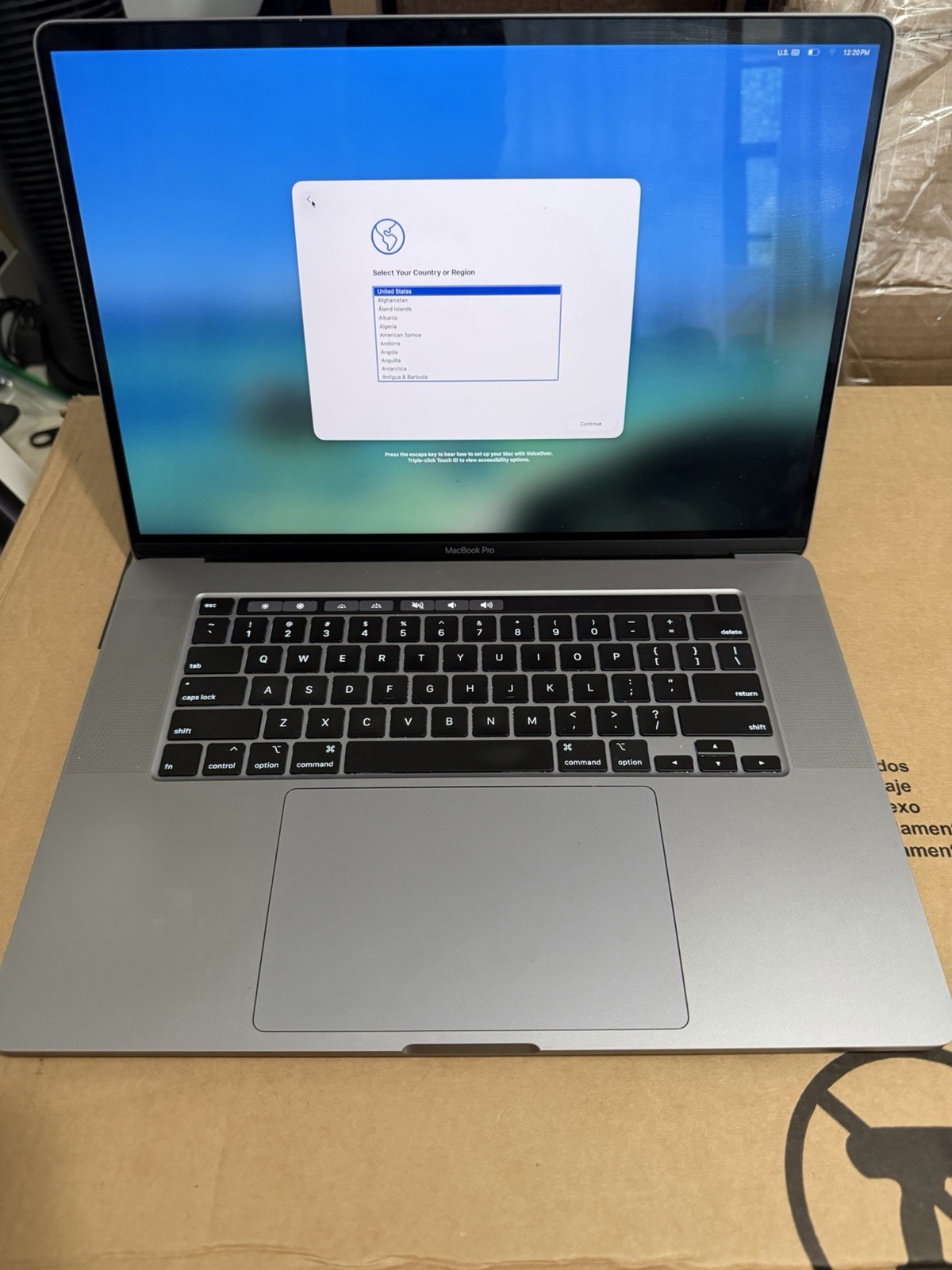 Apple MacBook Pro 16″ (1TB SSD, Intel Core i9 9th Gen., 2.30 GHz, 16GB) Laptop –
