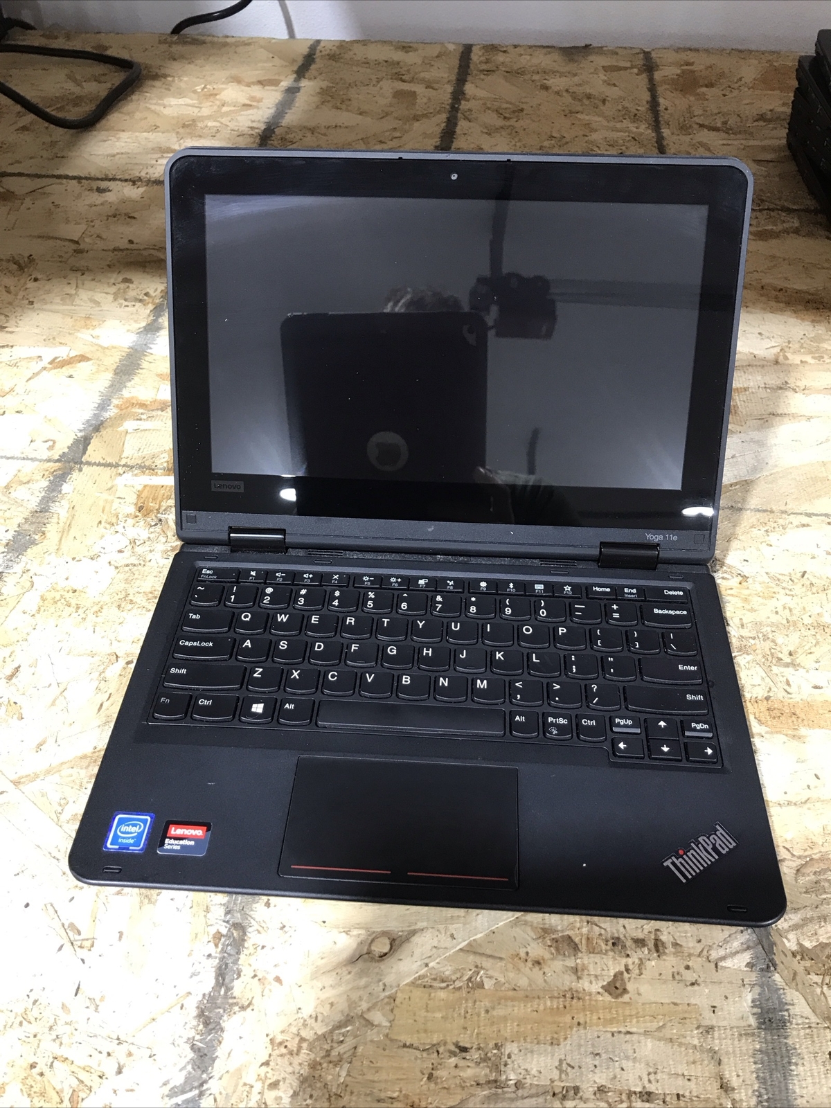 Lenovo Yoga 11e 5th Gen – Touch – Celeron N4100 4GB RAM NO HD H292